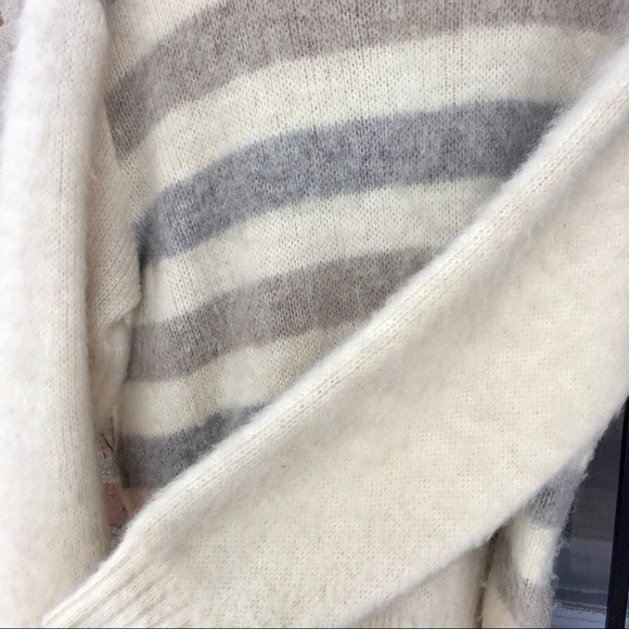 Vtg 70s 100% Pure Wool Striped Cream Tan Sweater M - Picture 4 of 7